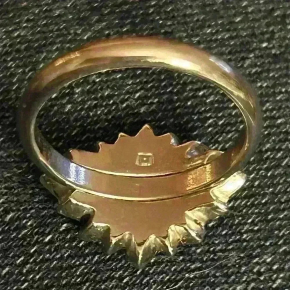 Daisy faceted silver tone ring - Picture 2 of 3